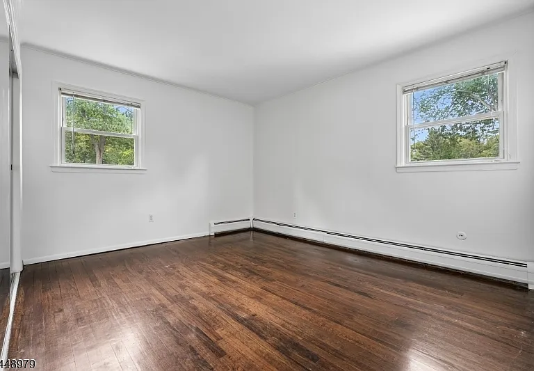 54 Canterbury Dr — Photo 23