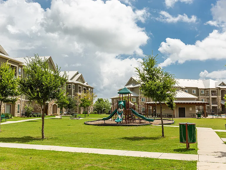 Freedom Hills Ranch Apartments — Photo 104