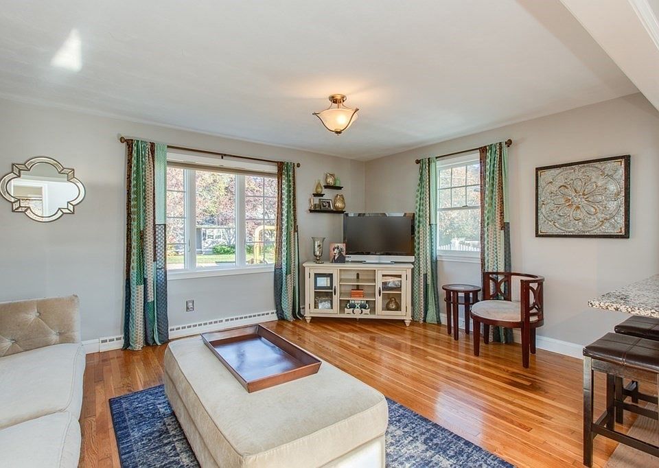 287 Hovey St, Lowell, MA 01852 Zillow