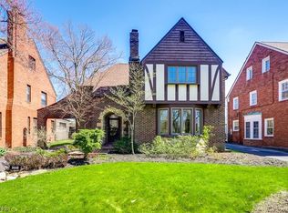 2551 Charney Rd, University Heights, OH 44118