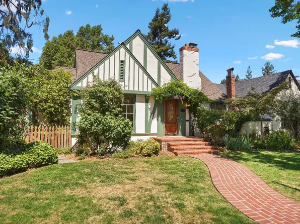 1727 Austin Way, Santa Rosa, CA 95404