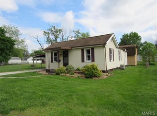 372 Virginia Ave, Bethalto, IL 62018