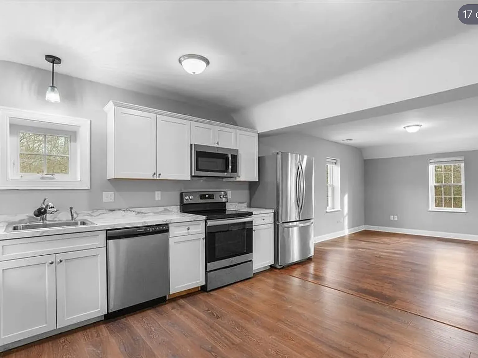 1 bed, 980 sqft, $2,200 — Photo 1
