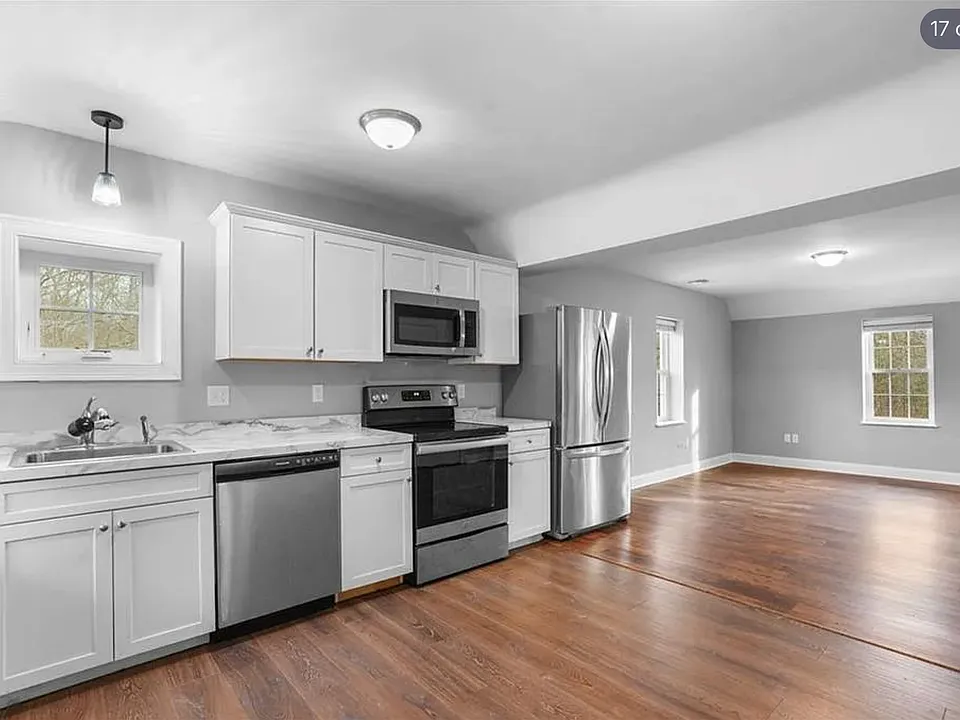 7 Heroux Dr #8