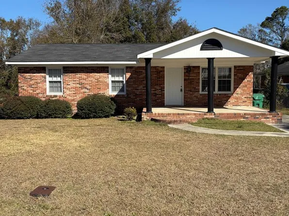 1200 Melissa Dr, Valdosta, GA 31601