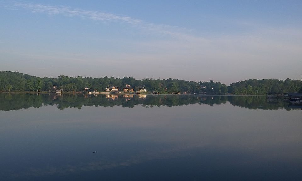 calm & peaceful lake