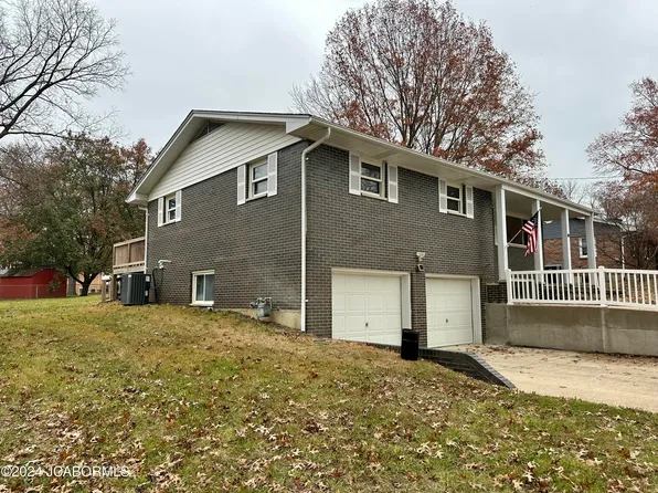 711 Glendale Dr, Jefferson City, MO 65109
