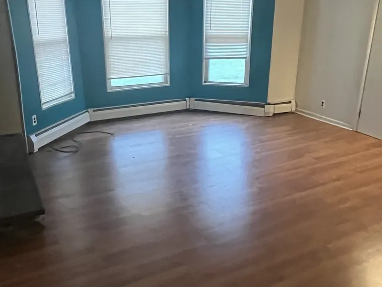 491 W Hill Rd #1 — Photo 4