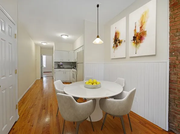 115 Washington Street image 2 of 5