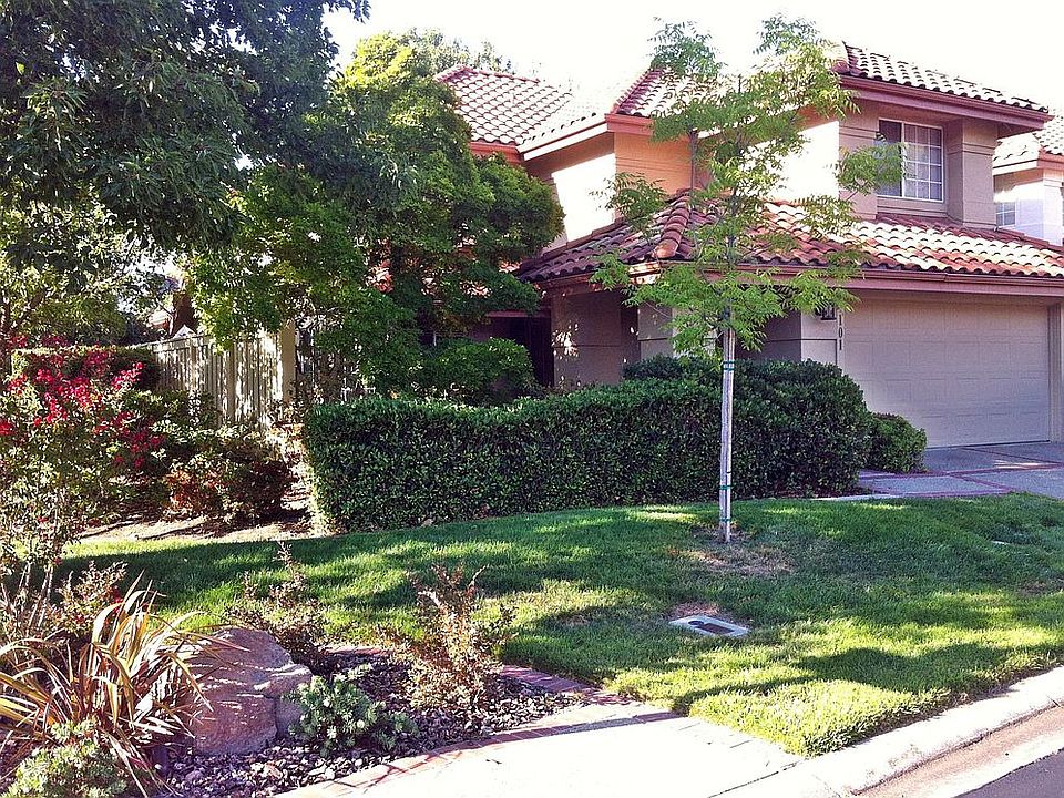 1st image of 101 Eagle Creek Ct