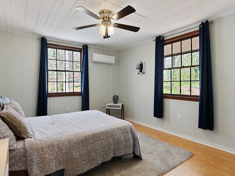 117 Woods Ln — Photo 17