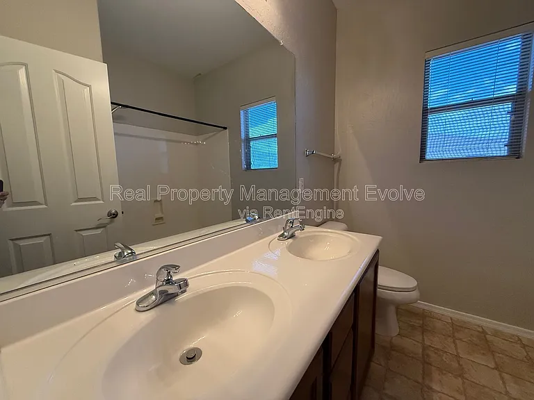35828 N Zachary Rd — Photo 25