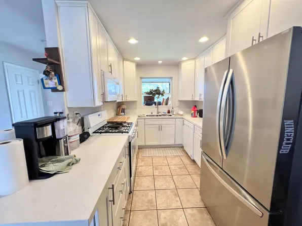 1315 Stevely Ave, Long Beach, CA 90815