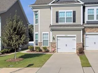 7028 Harris Bay Rd, Charlotte, NC 28269