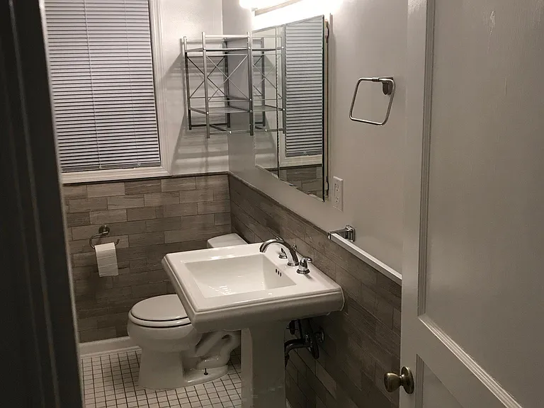2693 Hartford Dr — Photo 5