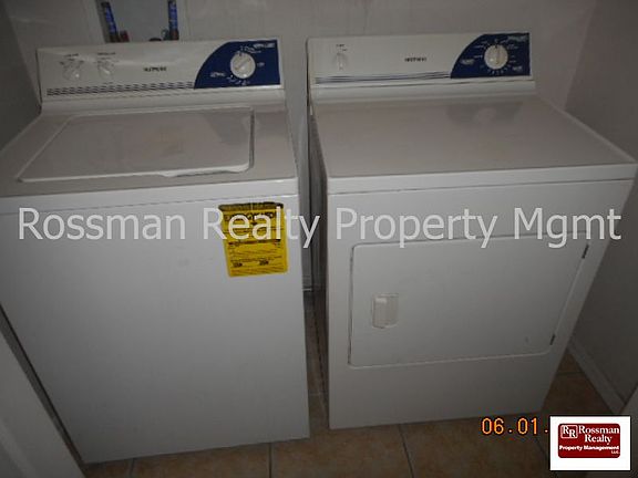 2nd image of 443 Linden Ave S