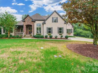 106 Mary Mack Ln, Fort Mill, SC 29715