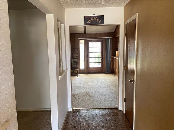 3rd image of 1526 Leicester St
