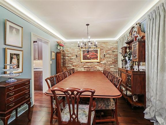 5th image of 1750 Saint Charles Ave APT 337