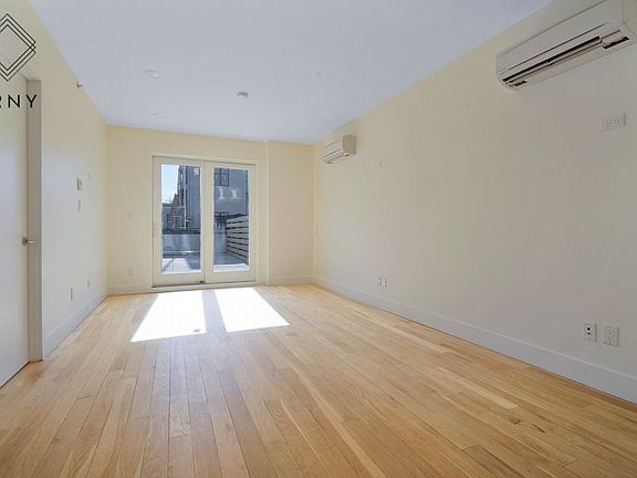 3rd image of 204 Linden Blvd #7H