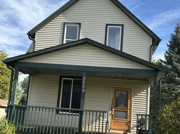 2209 E 8th St, Superior, WI 54880
