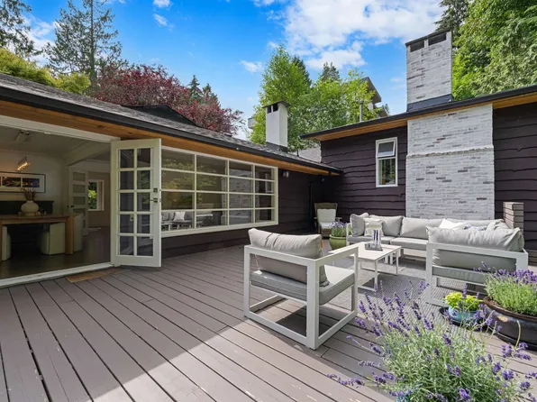 4411 Stone Cres, West Vancouver, BC V7W 1B8