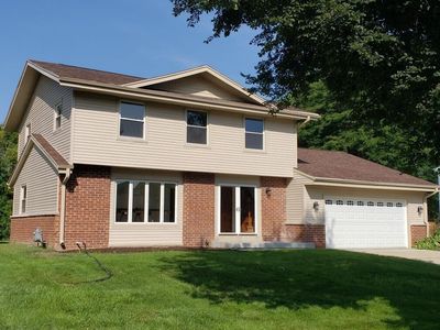 9357 South Sherwood DRIVE, Franklin, WI, 53132