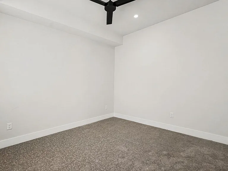 1370 Lowell Blvd — Photo 21