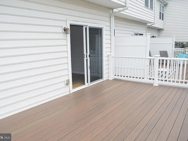 226 Bardel Dr #226 — Photo 13