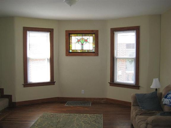 3rd image of 3880 Meyerfeld Ave
