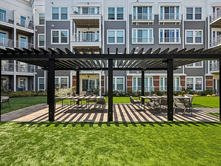 Fairfield The Wel at Lindenhurst — Photo 62