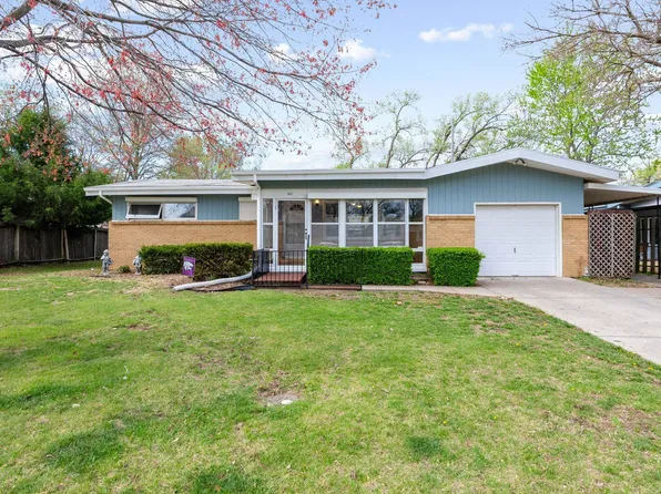 1411 E Beaumont Dr, Wichita, KS 67219