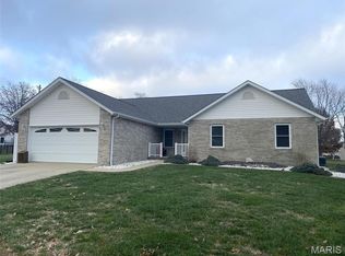 629 Christopher Ln, New Baden, IL