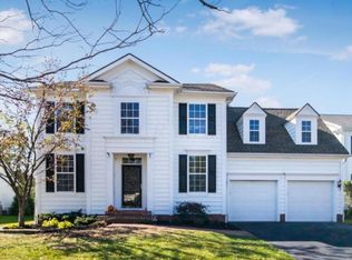 5077 Turner Close, New Albany, OH 43054