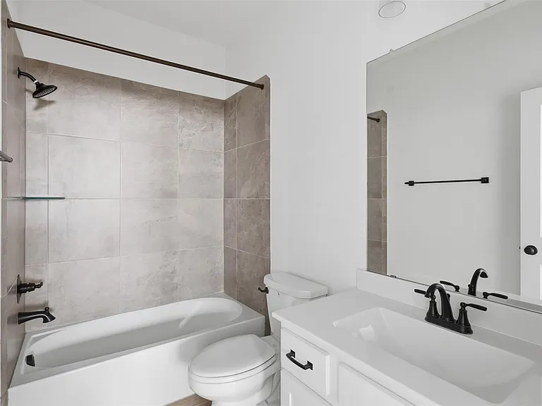 313 Rise Ln — Photo 15