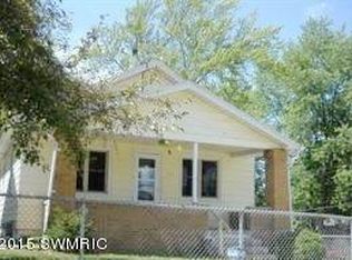1725 Berkley Ave SW, Wyoming, MI 49509