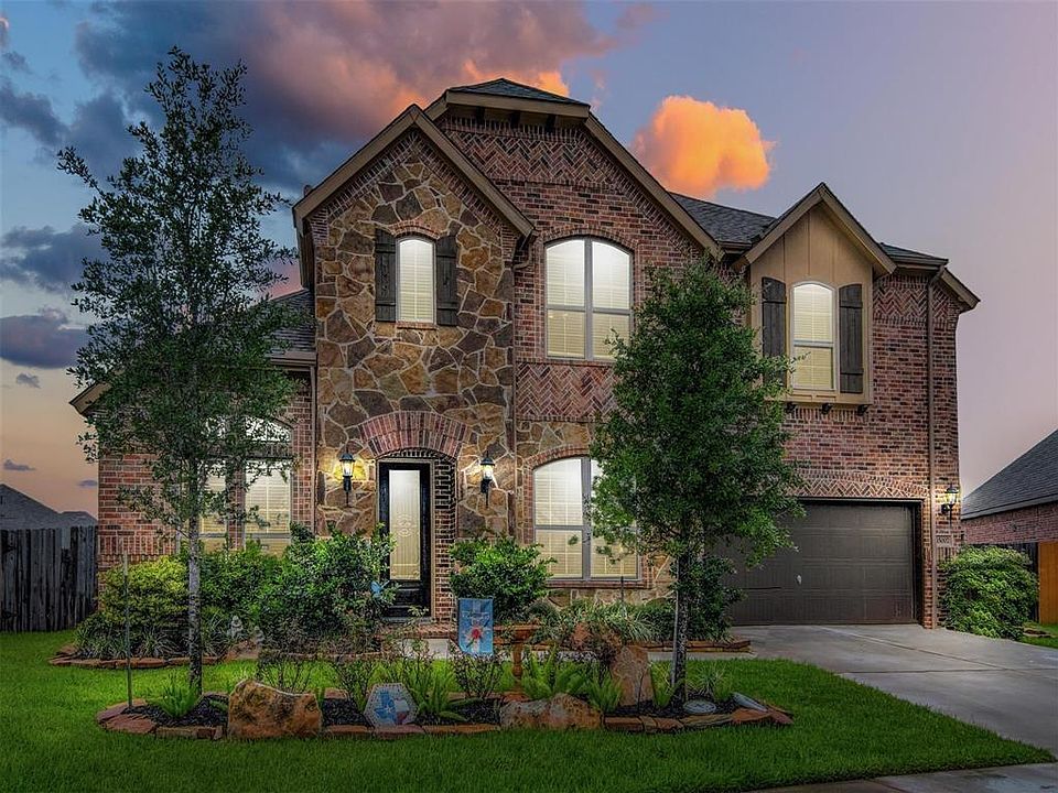 1st image of 15007 Silver Willow Cir