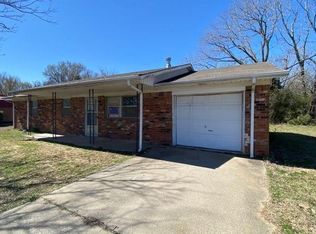 3601 Governor Harris Dr, Ada, OK 74820