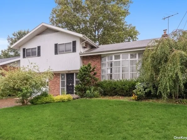 1841 Decatur Ave, Bellmore, NY 11710