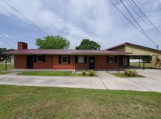 716 Eva Cir, Spring Lake, NC 28390