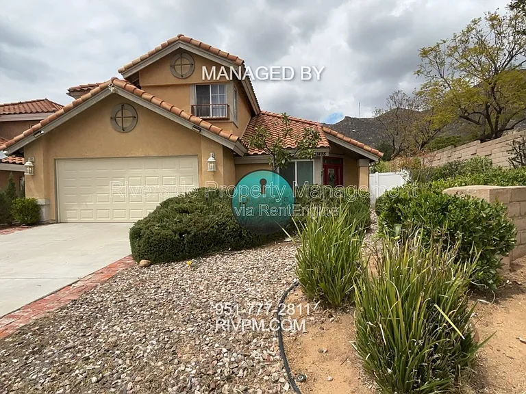 21498 Townsendia Ave — Photo 3
