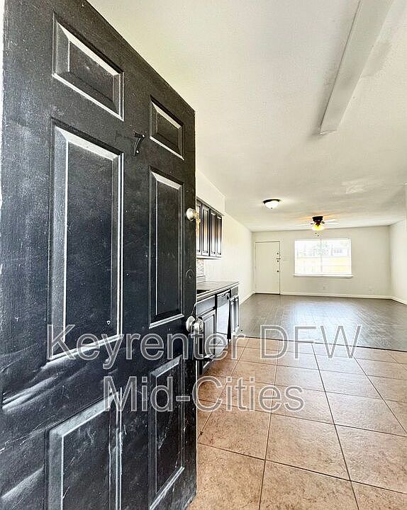 1st image of 1117 Franklin Dr Unit 7