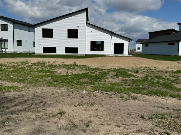 9962 14th Cir NE, Saint Michael, MN 55376