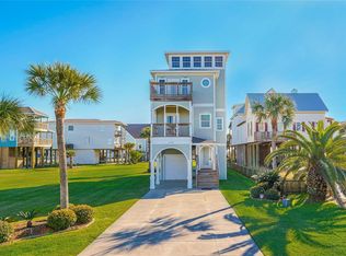 4135 Defender Ln, Galveston, TX 77554