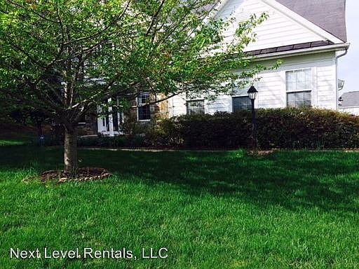 2nd image of 4702 Wickham Dr