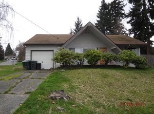 7651 NE 202nd Pl, Kenmore, WA 98028