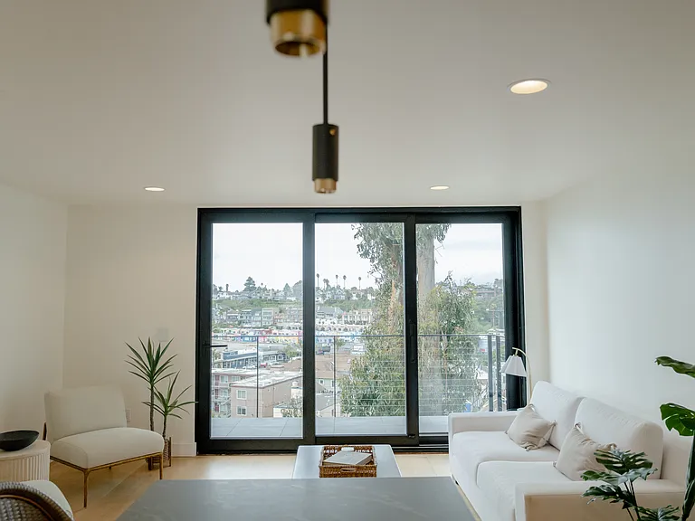 101 Grand Ave #19 — Photo 9