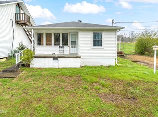 114 Midway Dr, Oliver Springs, TN 37840