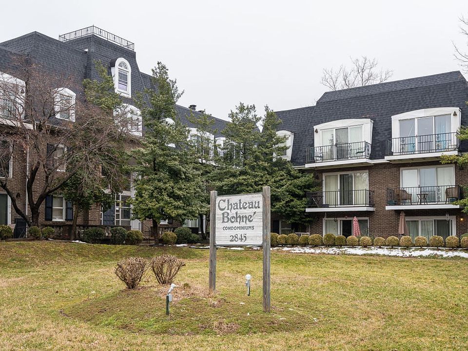2845 Hikes Ln, 204-01