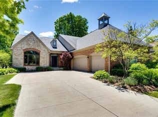 4628 Oakhurst Ridge Rd, Clarkston, MI 48348